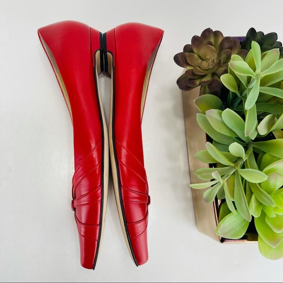 📌SOLD📌 JIMMY CHOO LYCHEE RED LEATHER FLAT SHOES - Picture 13 of 16